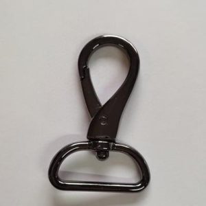Mosquetão Médio Preto