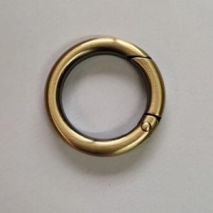 Argola Média Dourado Fosco