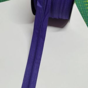 Fecho Zipper a Metro Roxo